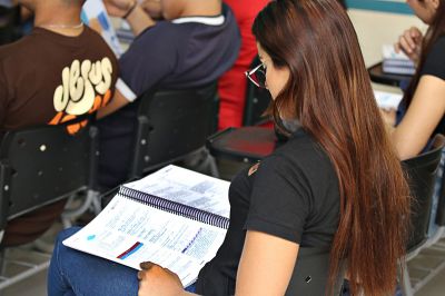 Prefeitura encerra amanhã (16) inscrições para o projeto 'Aprova Concursos'