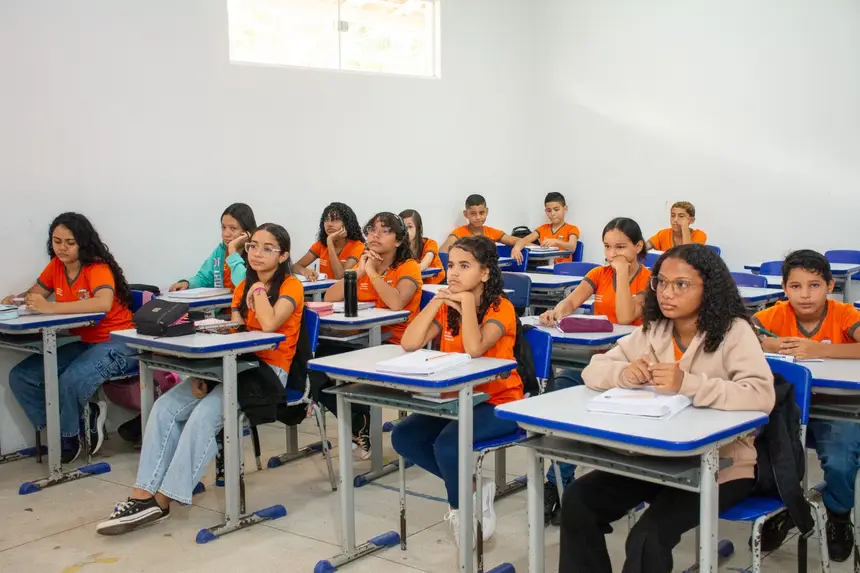 Volta às aulas movimenta escolas da rede municipal de Benevides