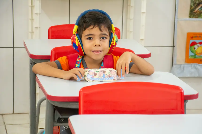 VOLTA ÀS AULAS ESCOLAS RAFAEL GOMES E PIRILAMPO