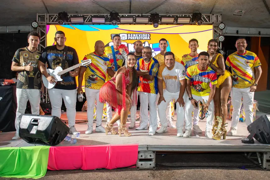 CARNAVAL NO CENTRO COMERCIAL DE BENEVIDES