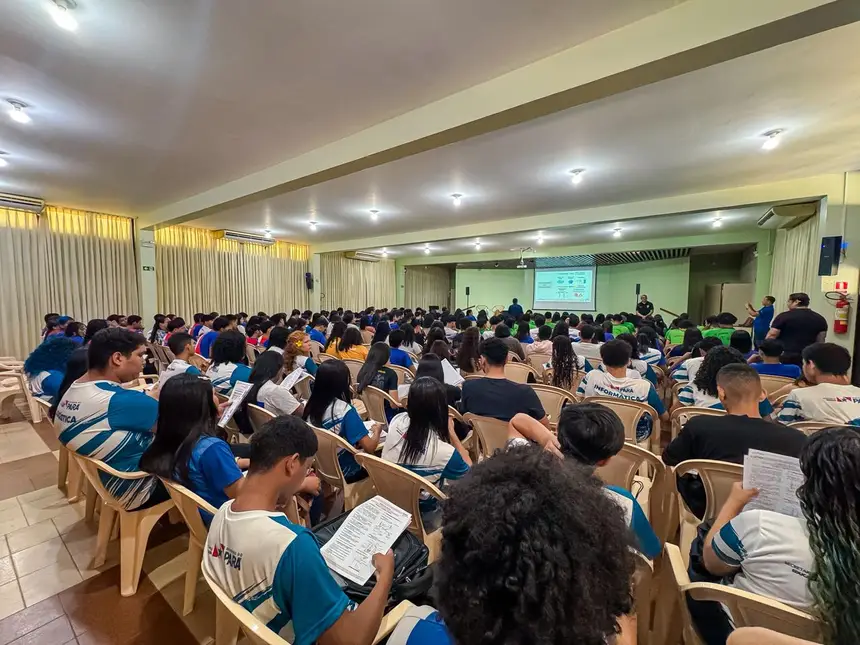 ENEM Pará Itinerante chega a Benevides e fortalece preparação de estudantes