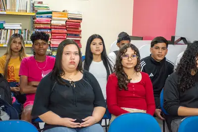 Encontros abordando a importância da leitura e da escrita foram realizados na sede da SEMJUV