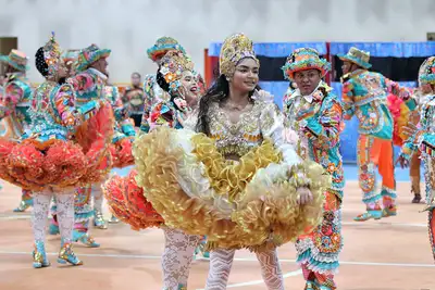 Beleza e inovação na apresentação de mais um grupo de quadrilhas juninas no Sassaricando 2026
